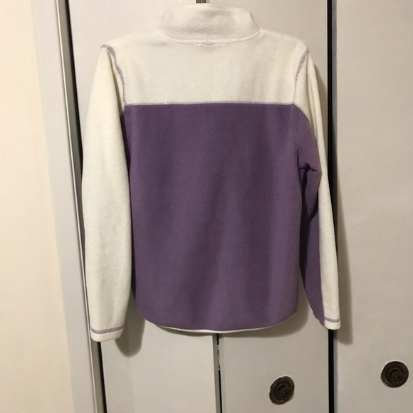 Ladies Lilac & White Sweater $5.00 AS AN ADD ON - Picture 2 of 2